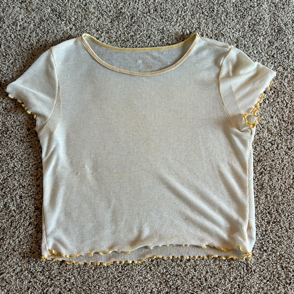 🦋Yellow Tee American Eagle🦋